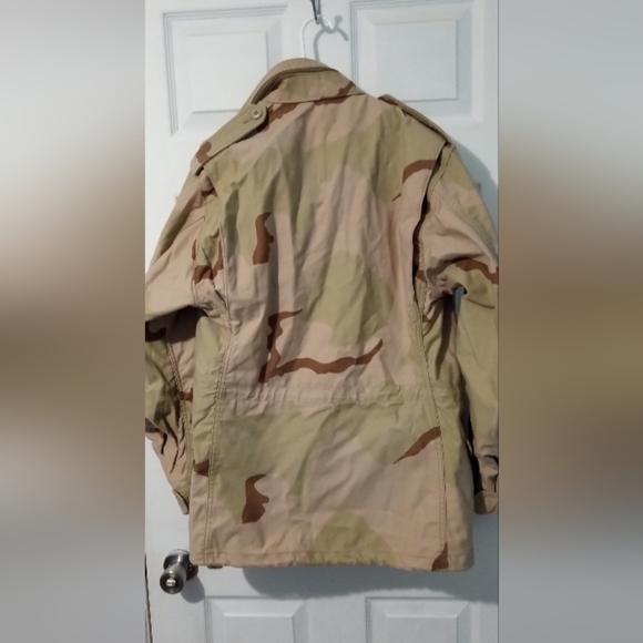 Men's Desert Cold Weather Camouflage Performance Jacket - Picture 4 of 4